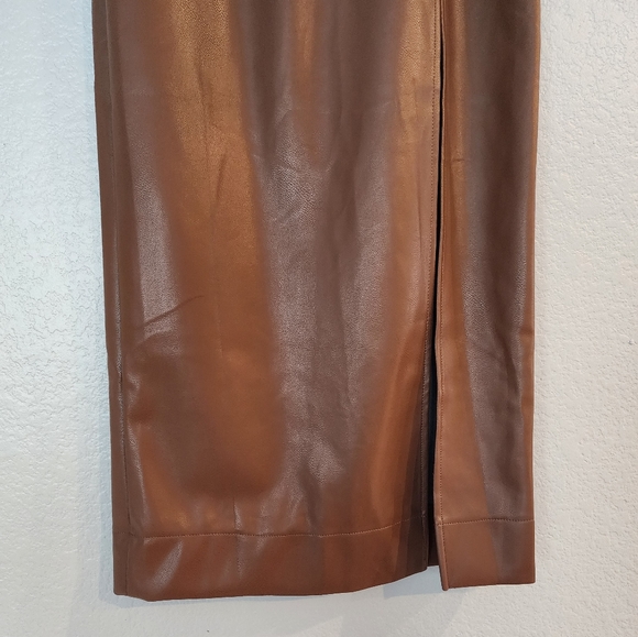 Commense Quiet Luxury Faux Leather Slit Midi Skirt - Picture 6 of 10